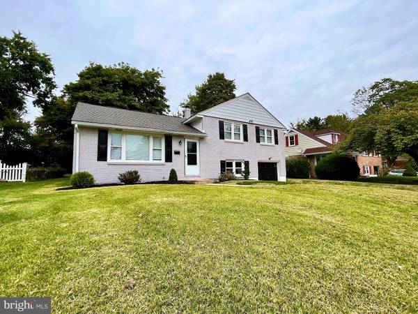 1223 MAYFIELD RD, Wilmington, DE 19803