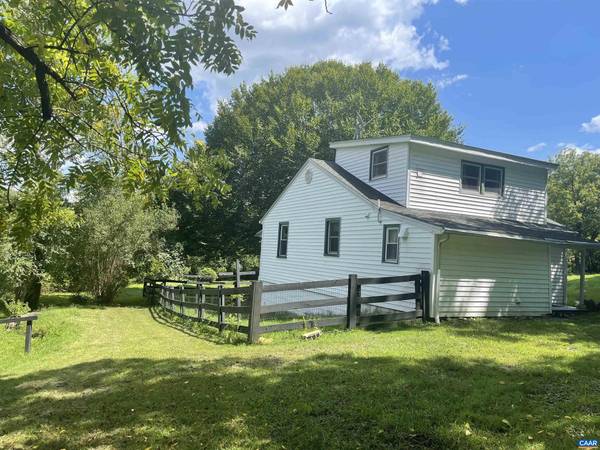 499 WINERY LN, Roseland, VA 22967