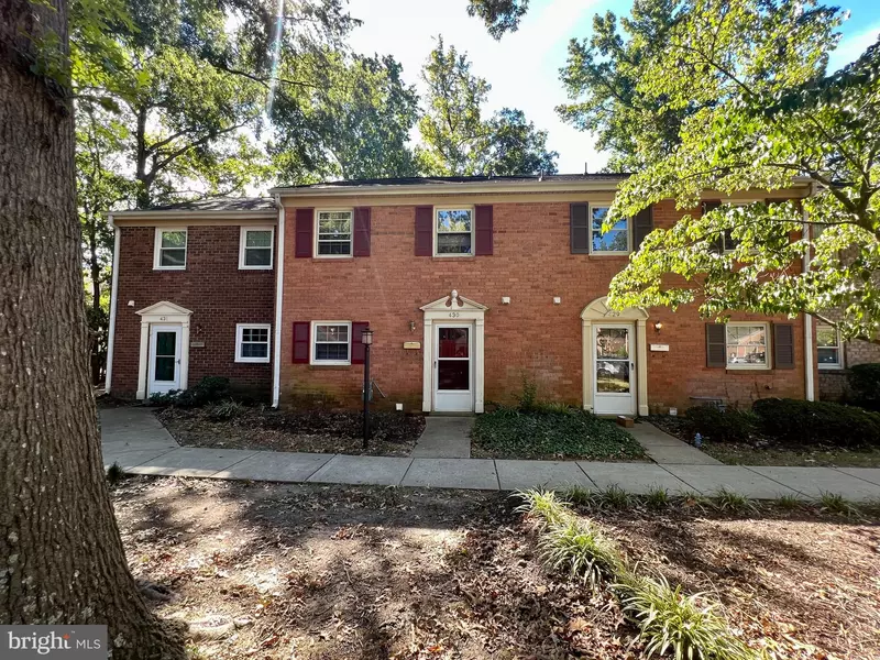 430 GREENBRIER CT, Fredericksburg, VA 22401