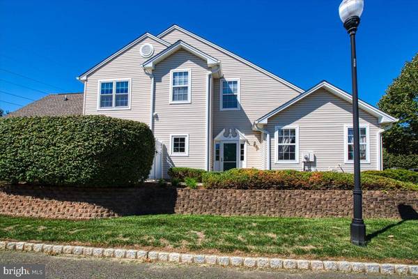 2 FALLVIEW CT, Hamilton, NJ 08690