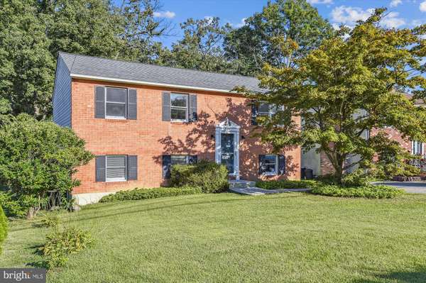 8309 OAKLEIGH RD, Parkville, MD 21234