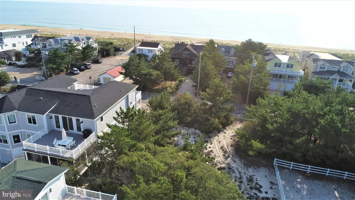 Fenwick Island, DE 19944,806 BUNTING AVE