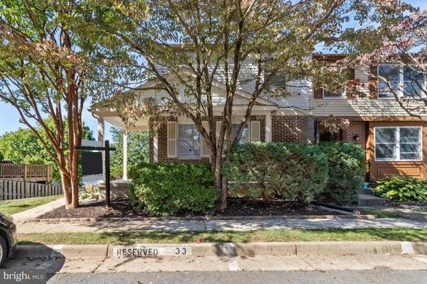 2930 BRIDGEHAMPTON CT, Falls Church, VA 22042