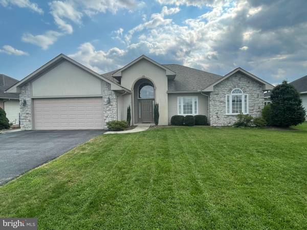 603 BLOSSOM TRL, Mount Joy, PA 17552