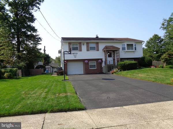 195 MUNGER AVE, Marlton, NJ 08053