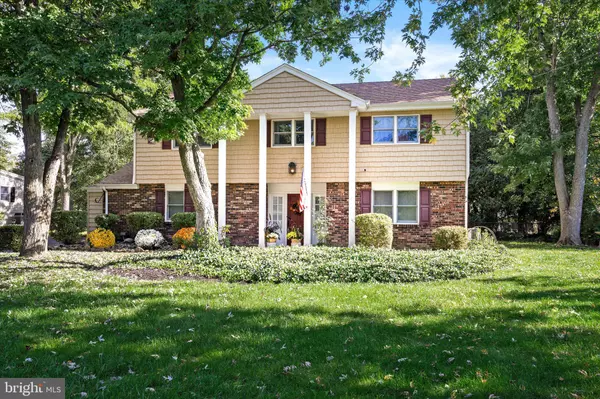 East Windsor, NJ 08520,14 WILTSHIRE DR