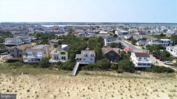 Fenwick Island, DE 19944,807 BUNTING AVE