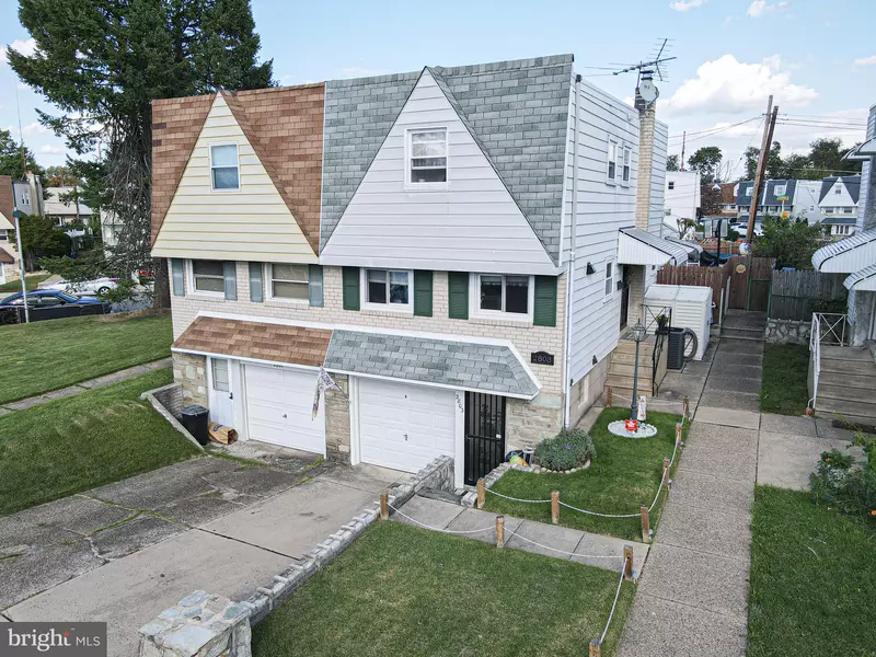 2803 CHASE RD, Philadelphia, PA 19152