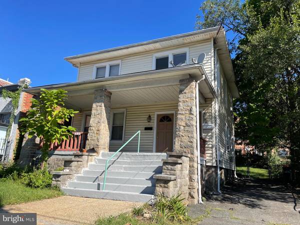 4216 GALLATIN ST, Hyattsville, MD 20781