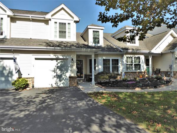 6 KINGSTON BLVD, Hamilton, NJ 08690