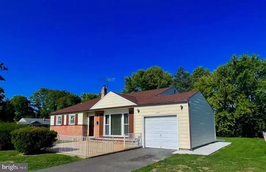 202 BARBARA LN, Warminster, PA 18974