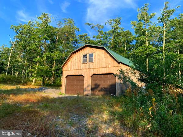 FOREST ROAD 75, Petersburg, WV 26847