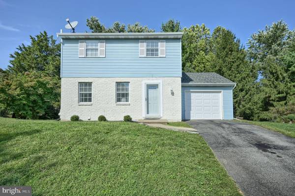 447 LUPINE CIR, Lancaster, PA 17602