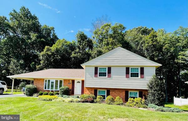 4244 CHARLEY FOREST ST, Olney, MD 20832