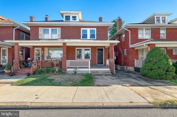 1514 W PHILADELPHIA ST, York, PA 17404