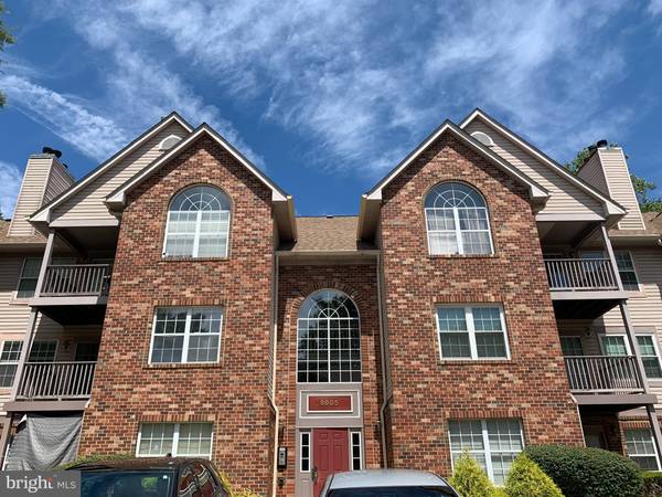 9805 LAKE POINTE CT #302, Upper Marlboro, MD 20774