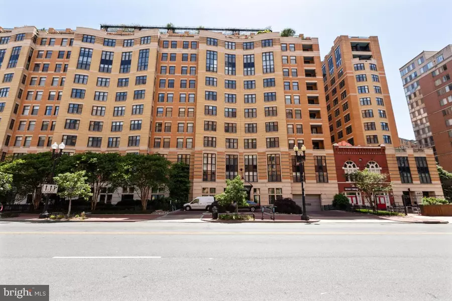 400 MASSACHUSETTS AVE NW #916, Washington, DC 20001