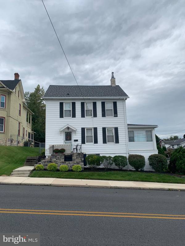 34 W THIRD STREET, Waynesboro, PA 17268