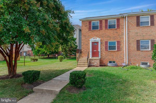 2927 SUNSET LN, Suitland, MD 20746