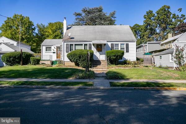 4 WATER ST, Clinton, NJ 08809