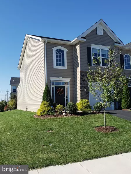 42 POLYGON PL, Falling Waters, WV 25419