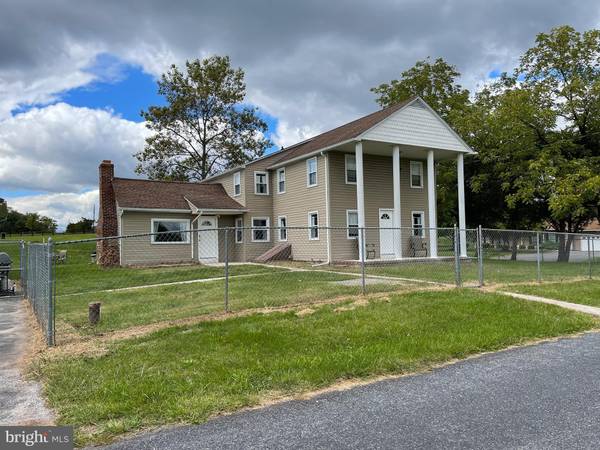 Littlestown, PA 17340,998 PLUNKERT RD