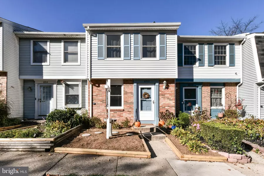 8312 BROOKVALE CT, Springfield, VA 22153