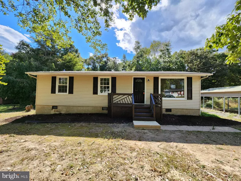 7366 TWIN CEDARS DR, Woodford, VA 22580