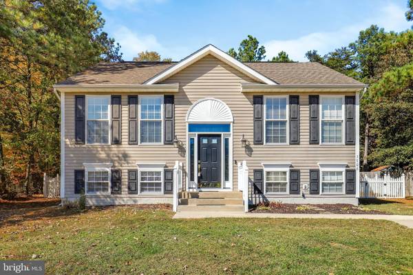 3706 LANCASTER RING RD, Fredericksburg, VA 22408