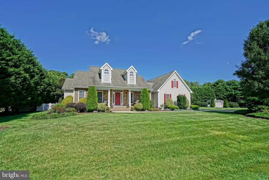 8 PERSIMMON LN, Harbeson, DE 19951