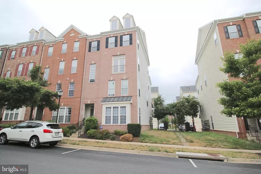 15140 KENTSHIRE DR #458, Woodbridge, VA 22191