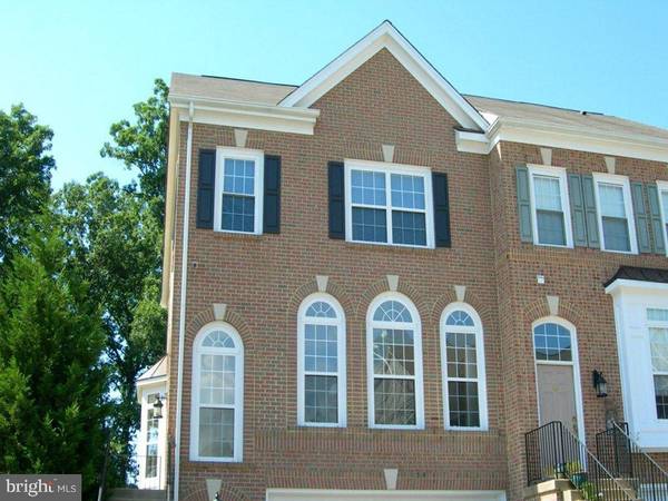 5730 GOVERNORS POND CIR, Alexandria, VA 22310