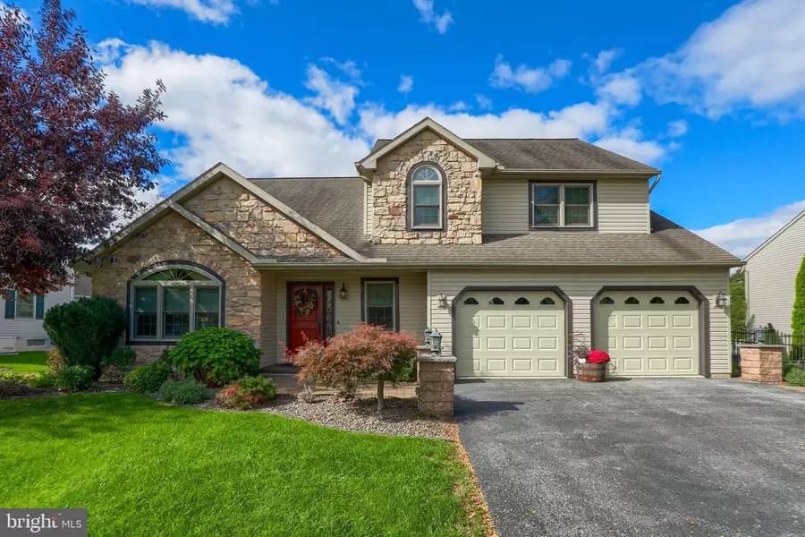 12 LADYBUG LN, Myerstown, PA 17067