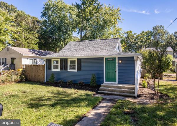 4953 ELM ST, Shady Side, MD 20764