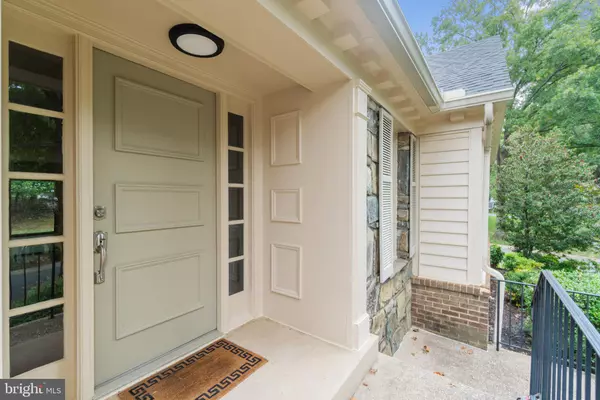 Potomac, MD 20854,12008 TRAILRIDGE DR
