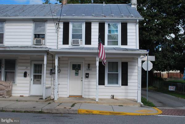 Newville, PA 17241,25 CHESTNUT ST