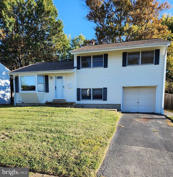 27 CAMEO RD, Claymont, DE 19703