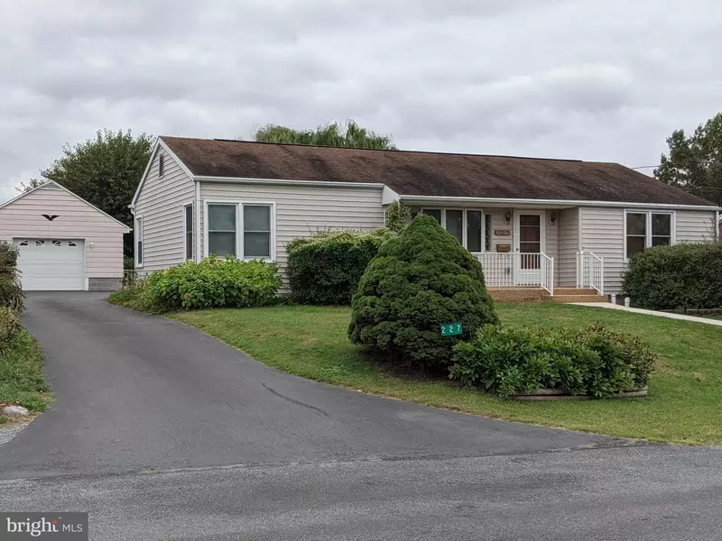 227 GEISER AVENUE, Waynesboro, PA 17268