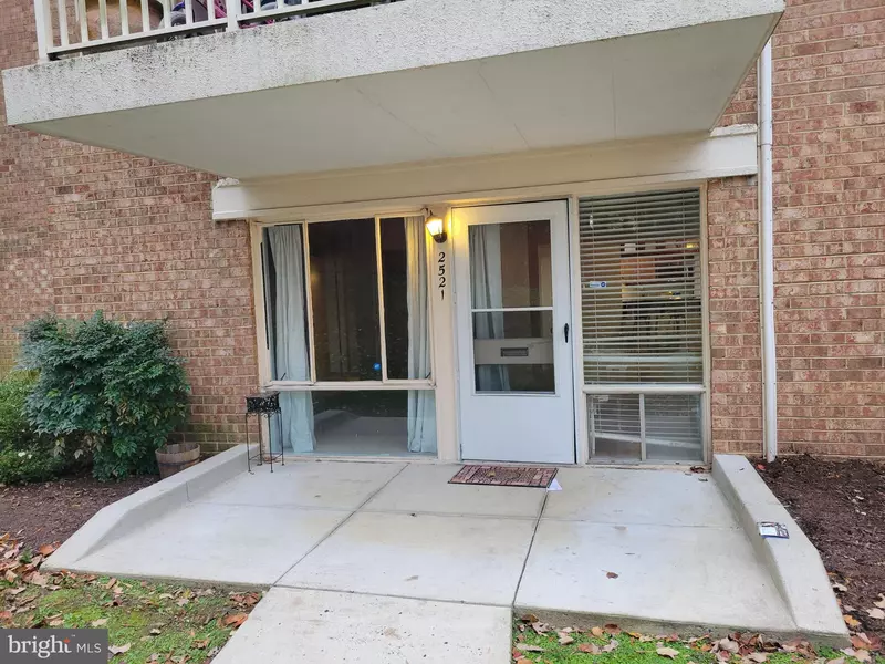 2521 HUNTINGTON AVE #26, Alexandria, VA 22303