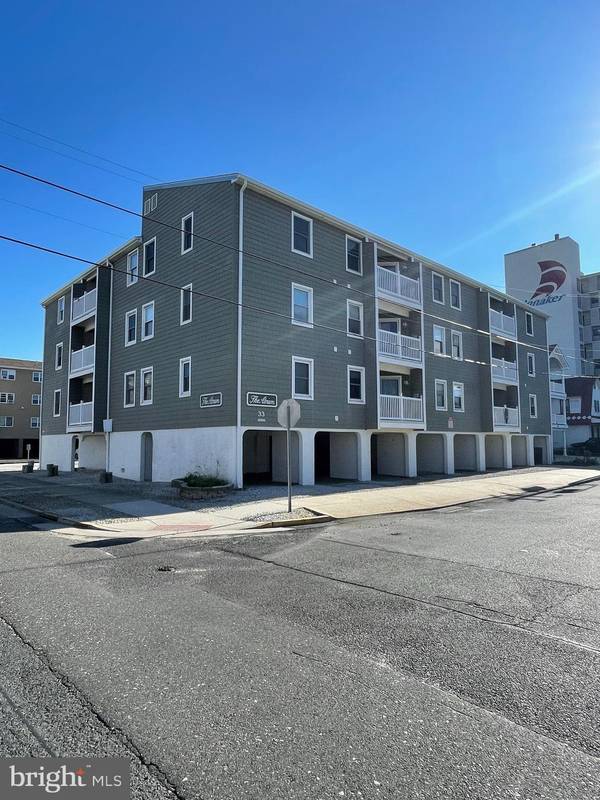 33 36TH ST #3C, Sea Isle City, NJ 08243