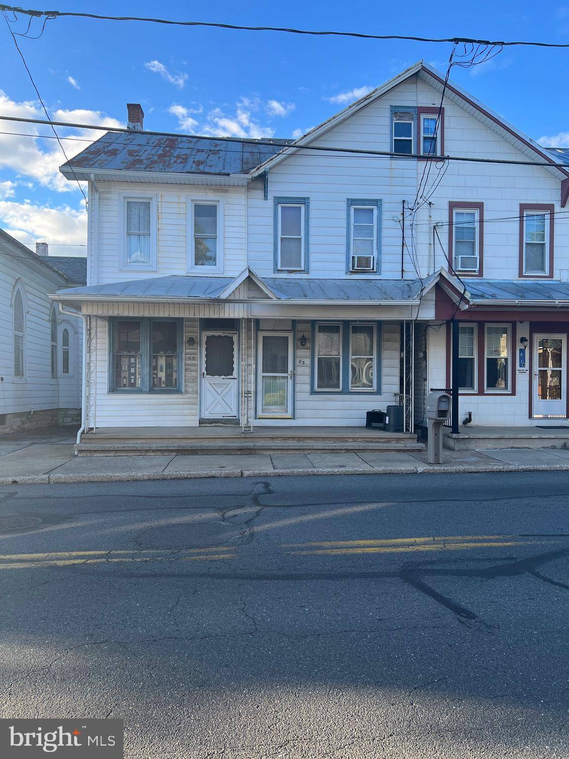 Newmanstown, PA 17073,63 W MAIN ST