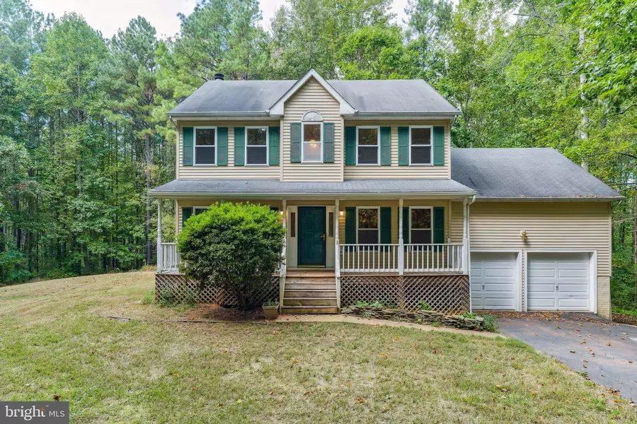 15 CANNON KNOLLS DR, Fredericksburg, VA 22406