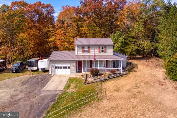 212 TANGLEWOOD DR, Old Fields, WV 26845