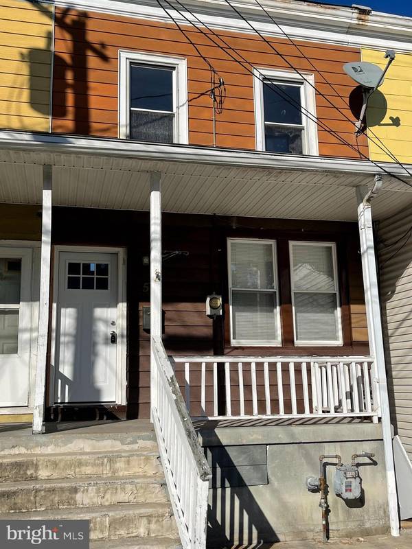 59 W PITMAN ST, Penns Grove, NJ 08069