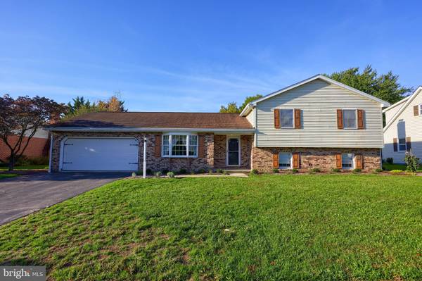 936 CLEARVIEW AVE, Ephrata, PA 17522