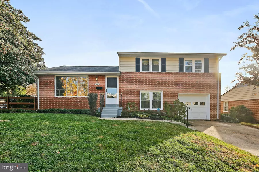 2001 CLIFDEN RD, Catonsville, MD 21228