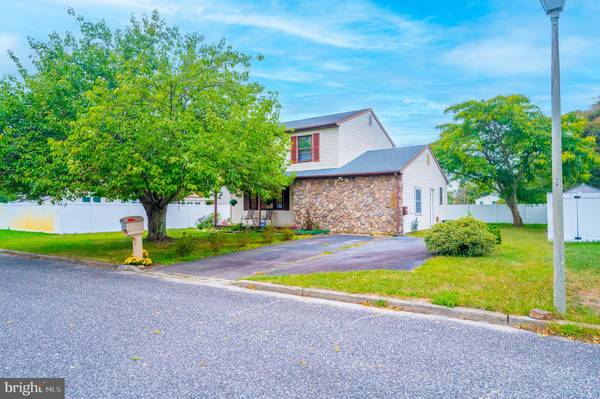 820 HAZELTON AVE, Lanoka Harbor, NJ 08734