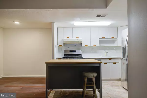 Philadelphia, PA 19128,309 SHAWMONT AVE #C