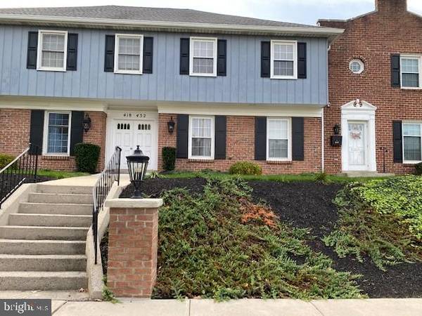 430 W CHOCOLATE AVE, Hershey, PA 17033