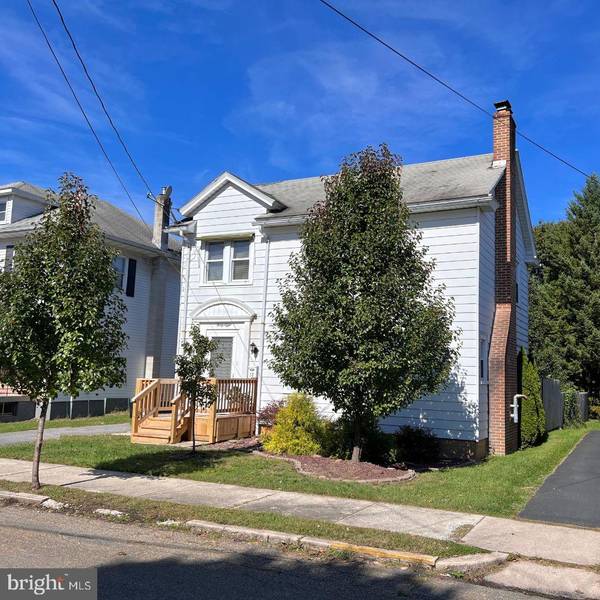 38 LENTZ AVE, Lehighton, PA 18235